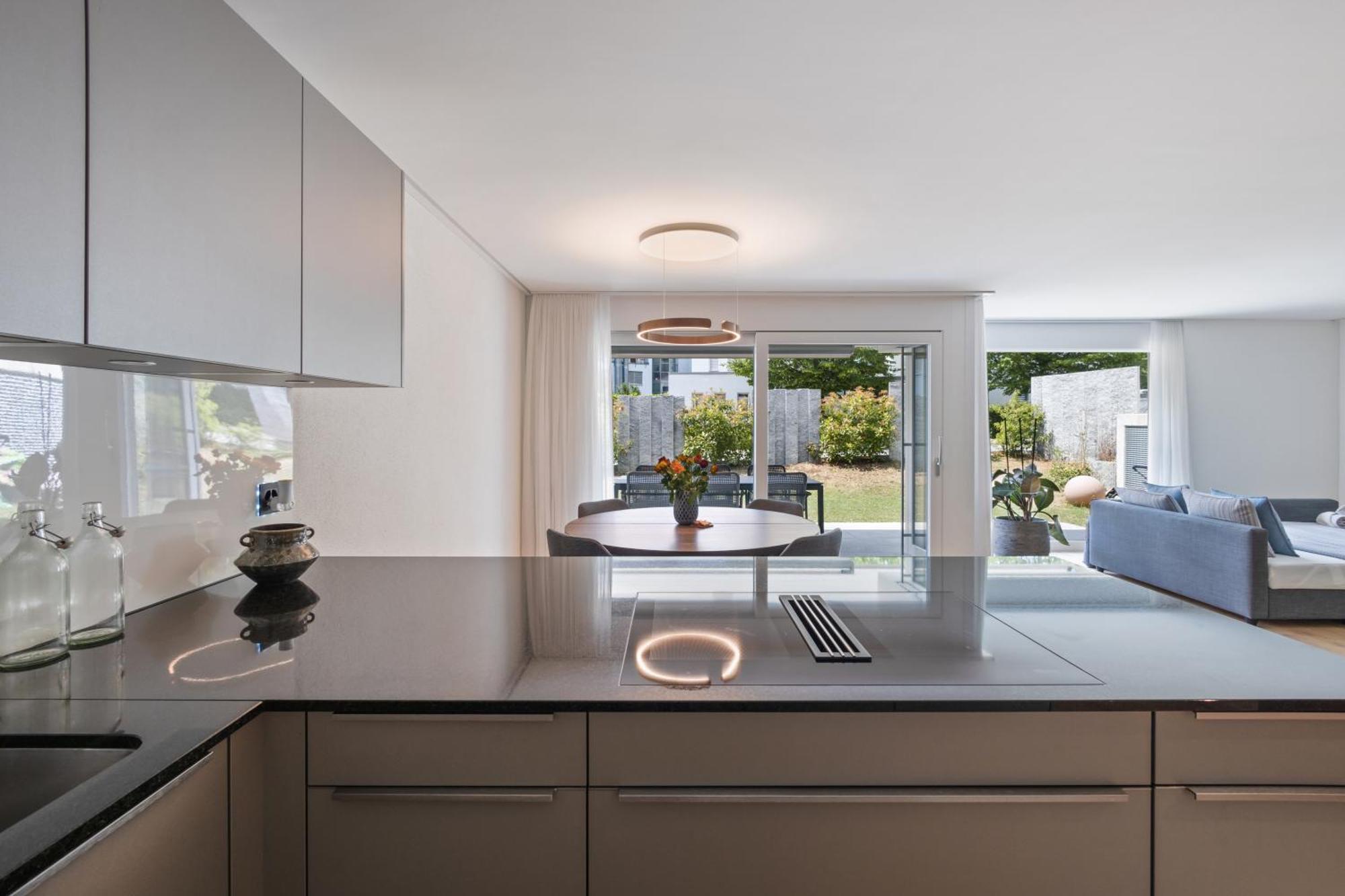 Apartamento The R Zugerberg - Ev Wallbox - Terrasse